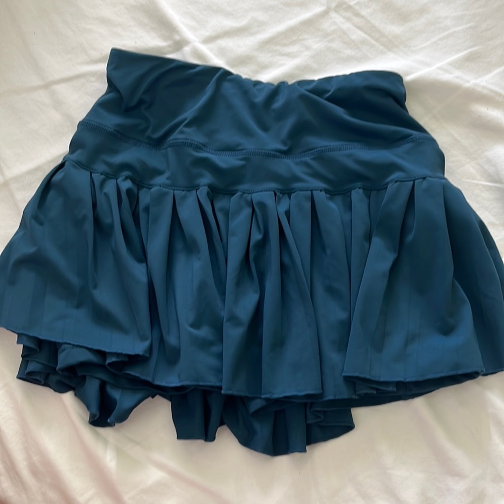 GOLDHINGE SKIRT!!